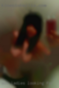 ads ladies looking for couple in looking for free fuck partners