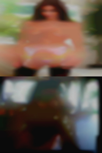 swinger wife brings another nude woman